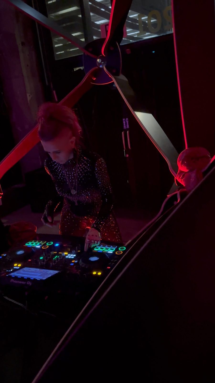 BIGGER THAN US live at Sky Portal X Art Gallery & Wellness Center, Los Angeles, CA, 2024-11-14, photo 3